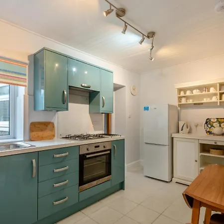 2 Bed In Oc-i30743 * Allonby