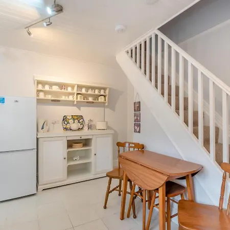 2 Bed In Oc-i30743 Vakantiehuis *