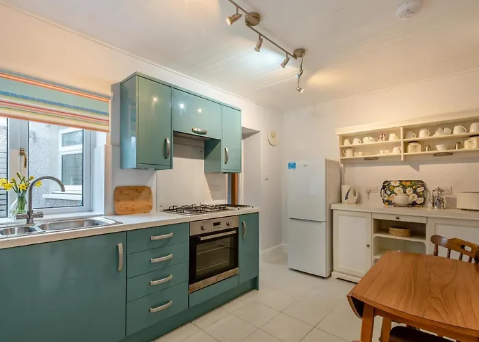 2 Bed In Oc-i30743 * Allonby